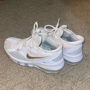 Nike Air Force Max 180